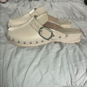 Mango Studded Clogs